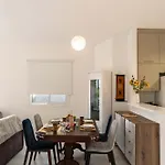 Special Launch Price! Amazing Sea View 1br Villa, Garden & Gym 别墅 Polis
