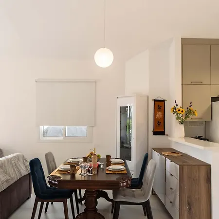 Special Launch Price! Amazing Sea View 1br Villa, Garden וילה Polis