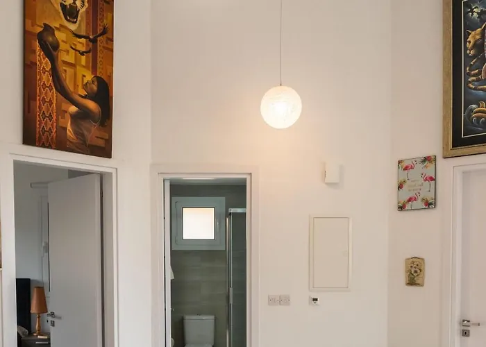 Vila Special Launch Price! Majestic 1br Sea View & Gym *