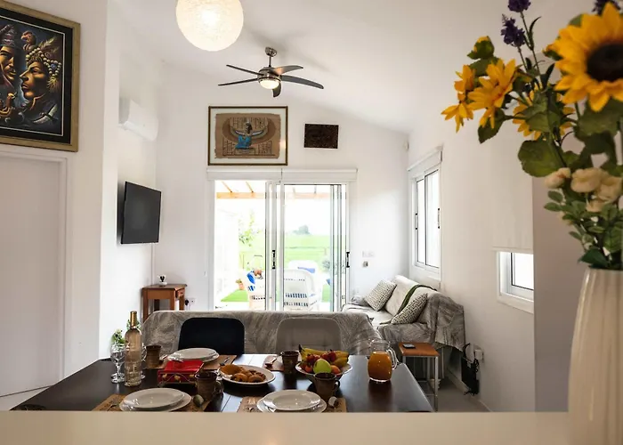 Special Launch Price! Majestic 1br Sea View & Gym Vila Polis