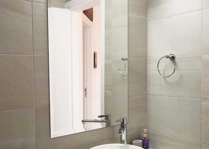 Special Launch Price! Majestic 1br Sea View & Gym * Polis